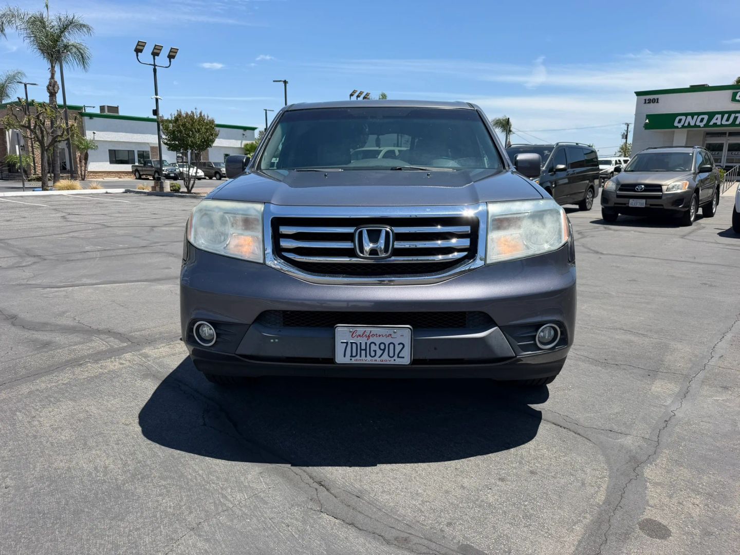 Photo 2 of this Honda Pilot