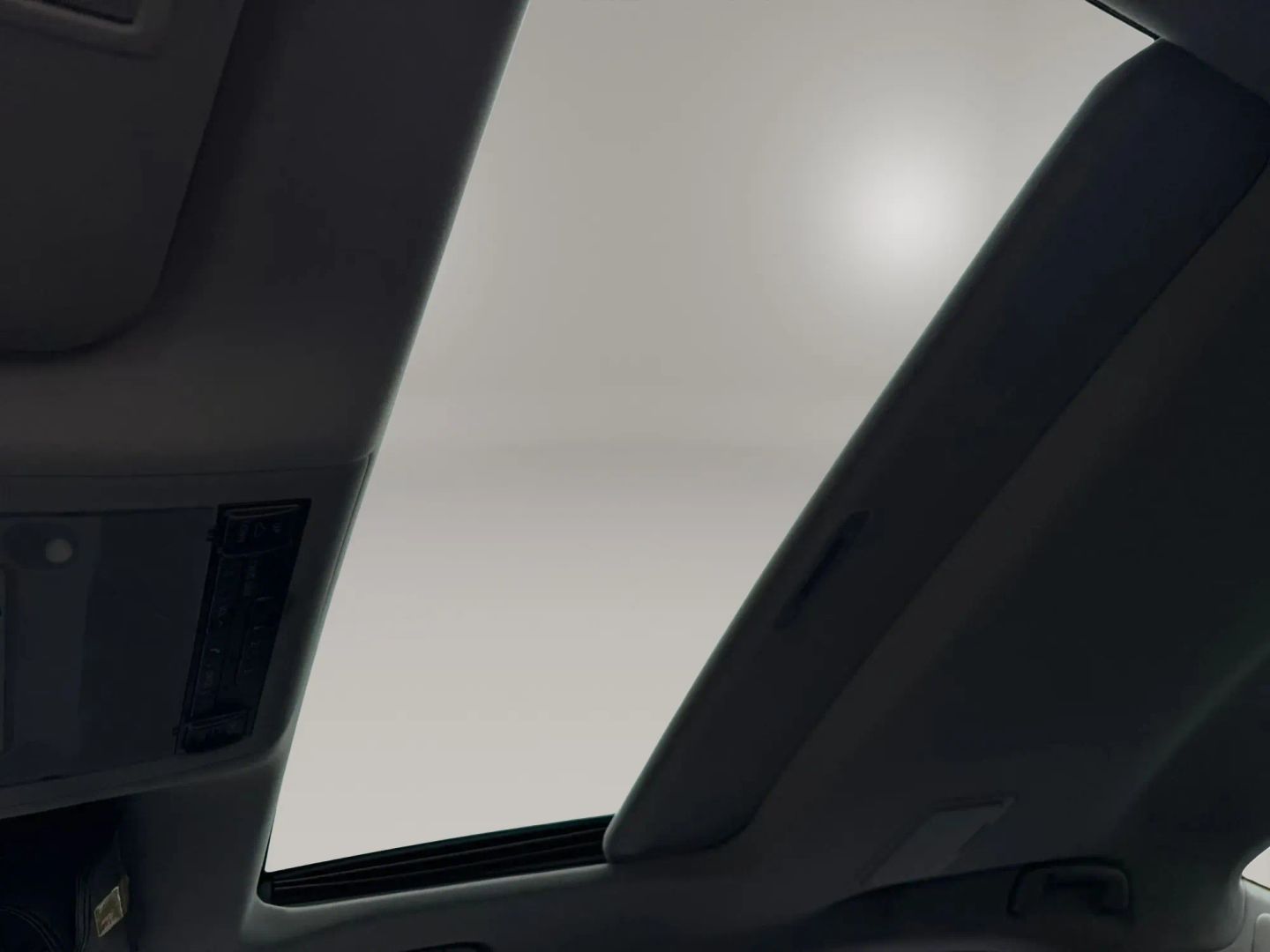 Photo 29 of this Lexus LS 460