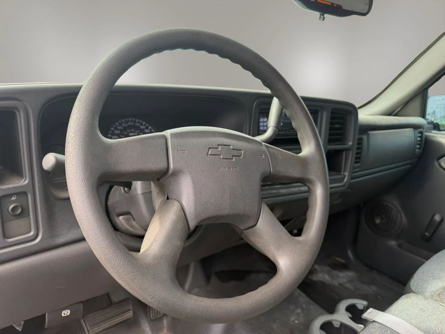 Photo 10 of this Chevrolet Silverado 1500