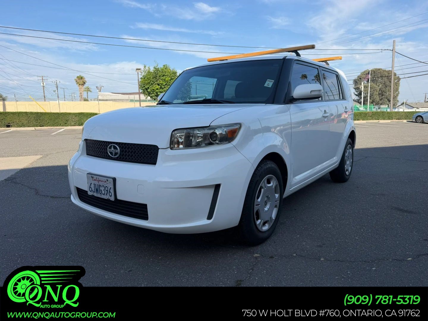  2010 Scion xB Wagon Front-Wheel Drive Automatic