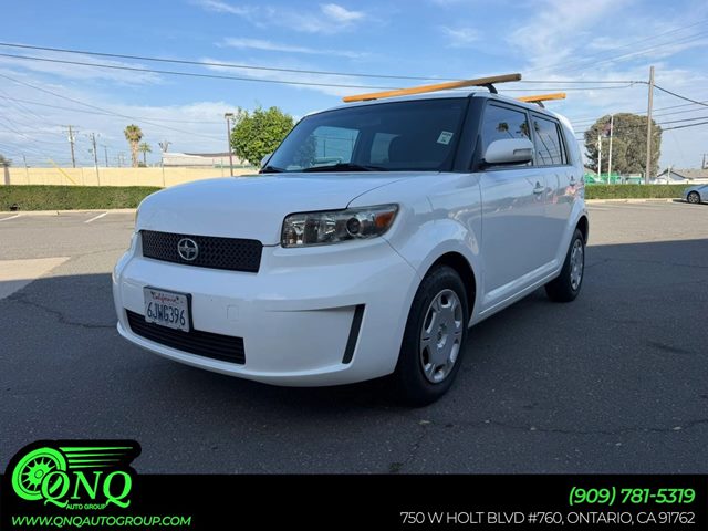 Super White 2010 Scion xB Wagon Automatic