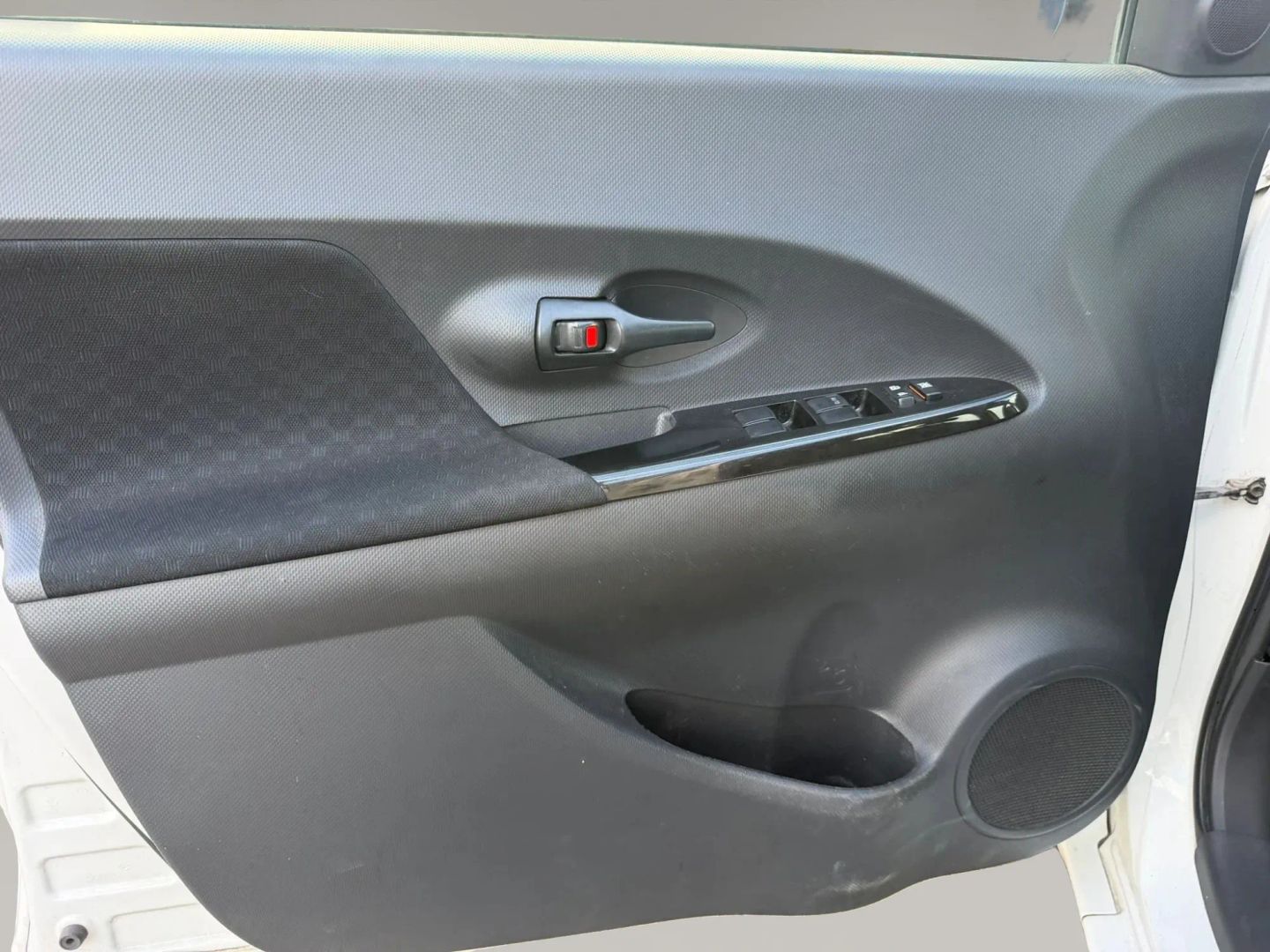 Photo 9 of this Scion xD