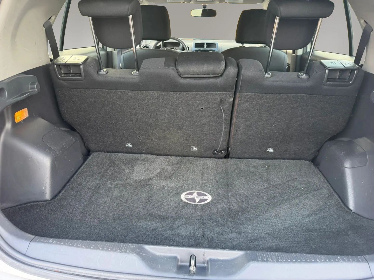 Photo 14 of this Scion xD
