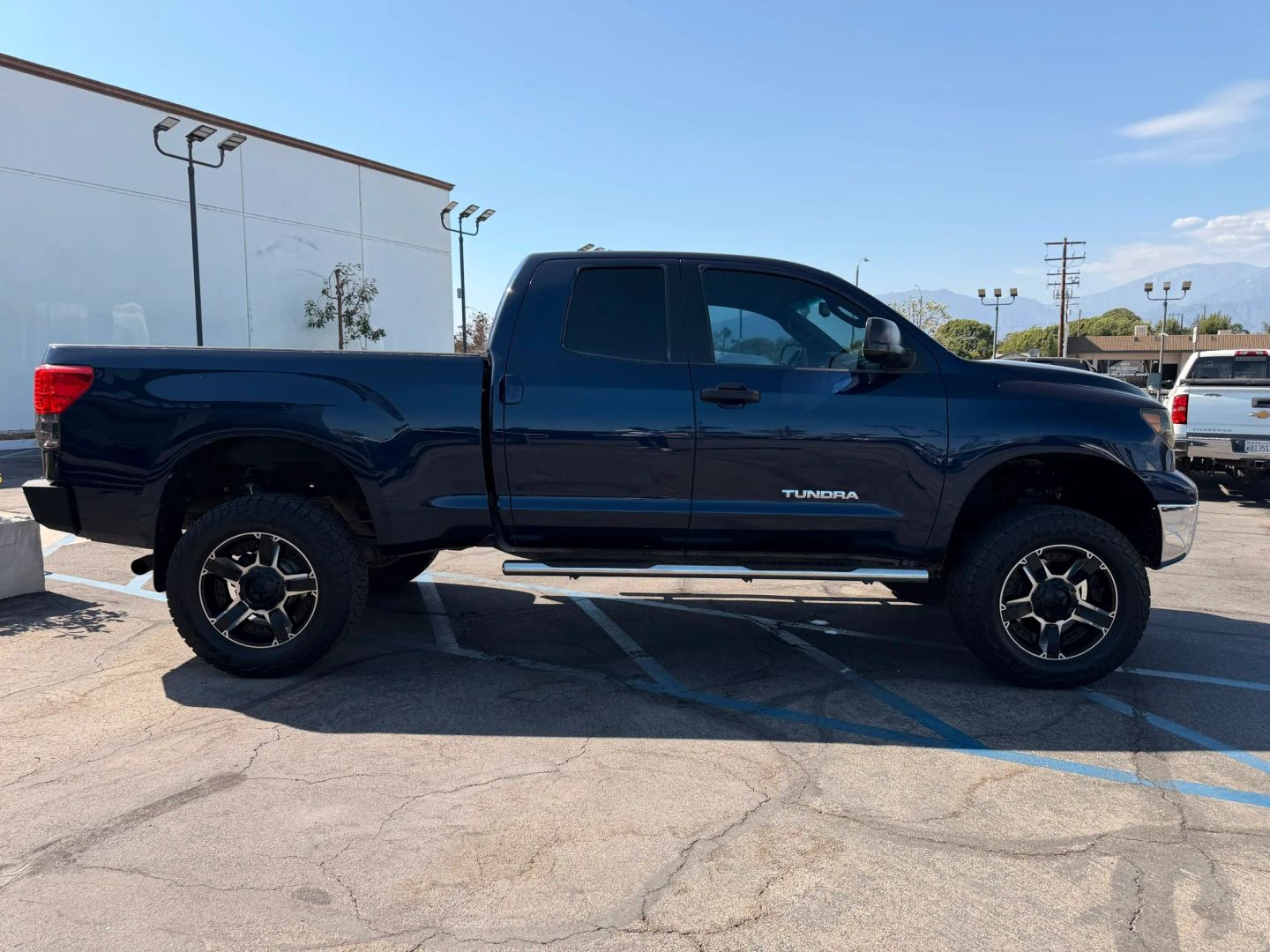 Photo 4 of this Toyota Tundra 2WD Truck