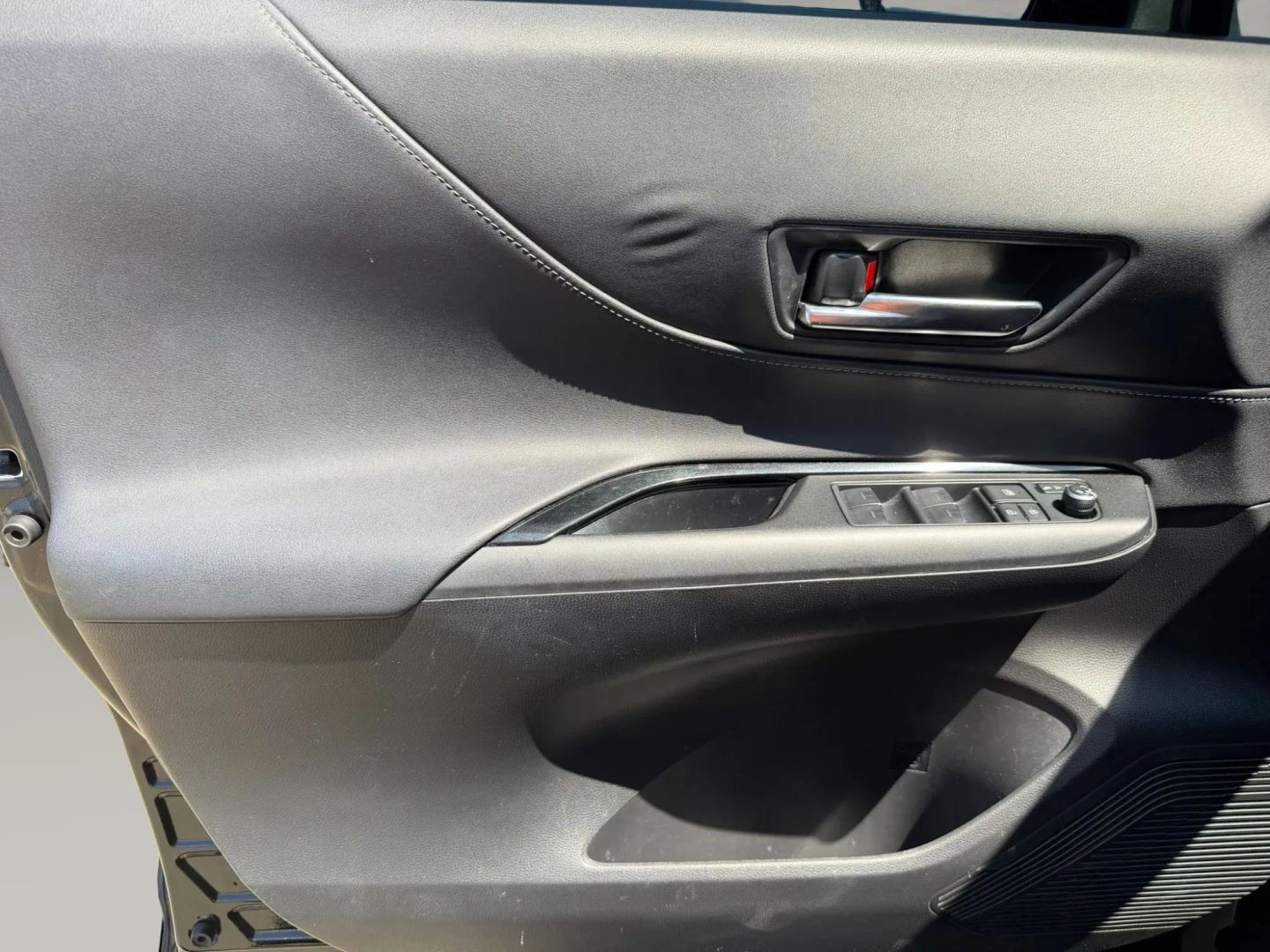 Photo 9 of this Toyota Venza