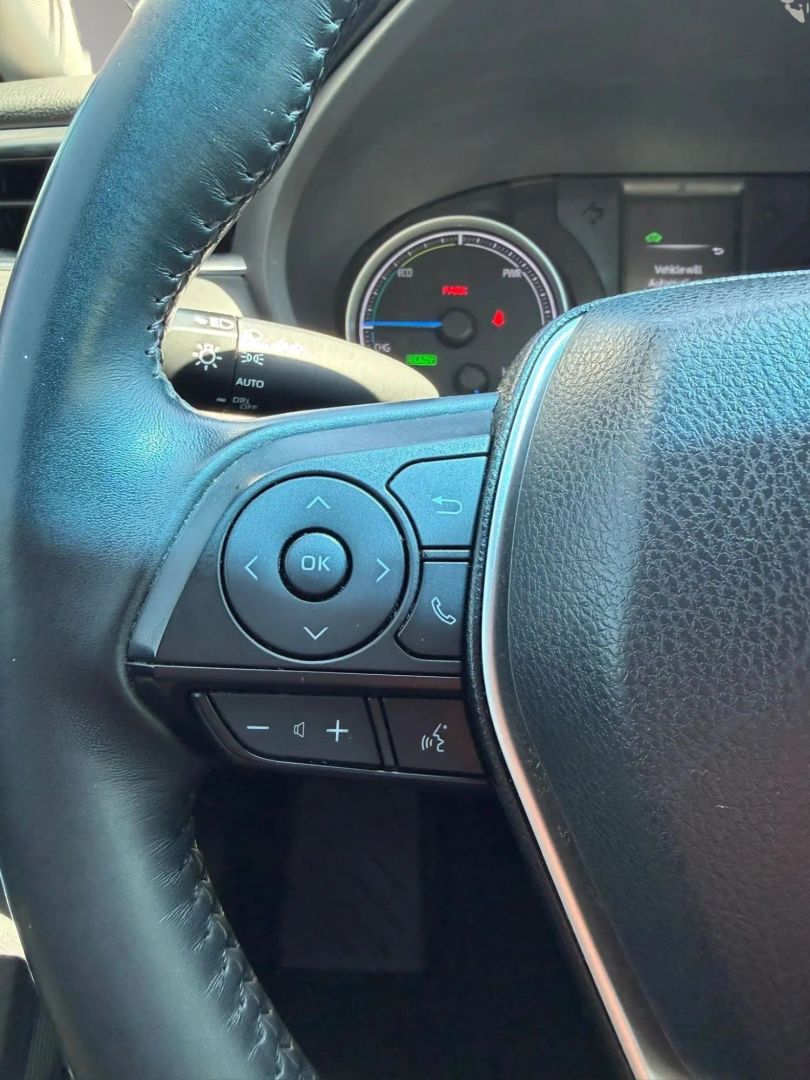 Photo 23 of this Toyota Venza