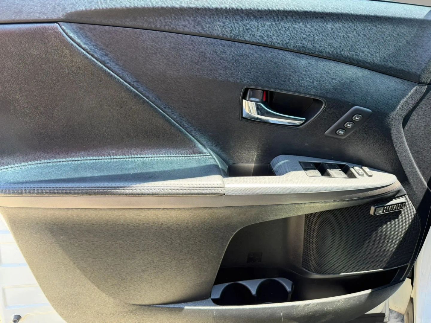 Photo 9 of this Toyota Venza