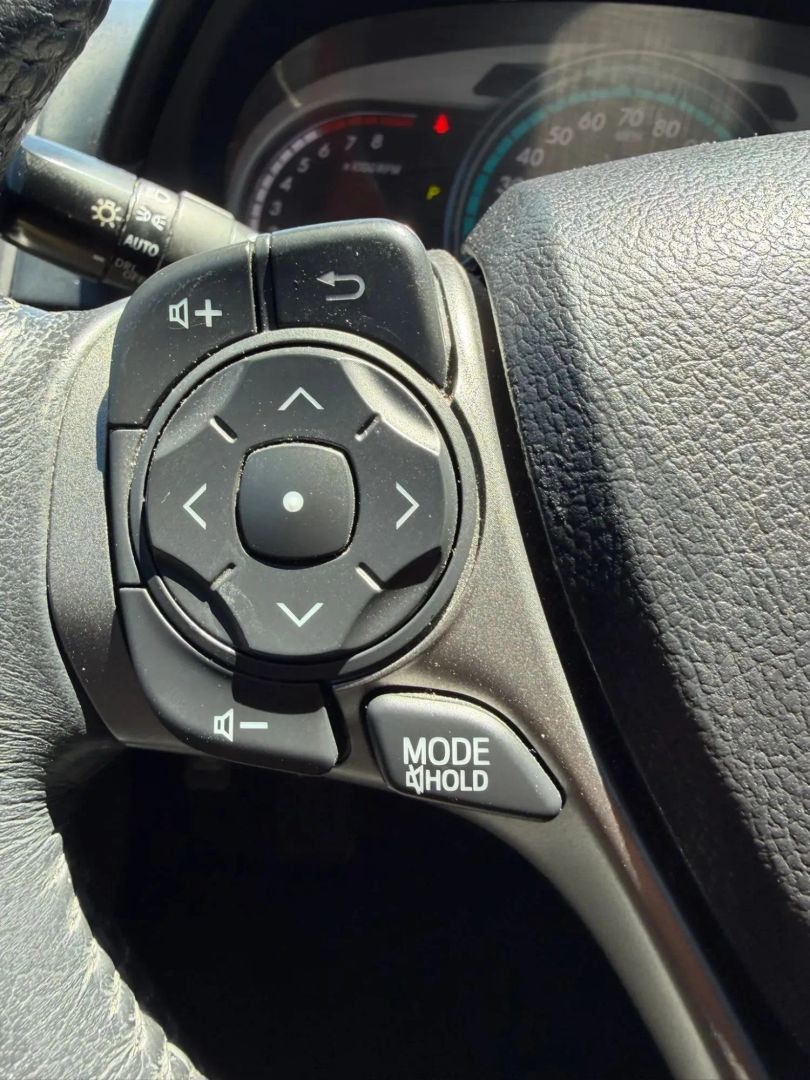 Photo 21 of this Toyota Venza
