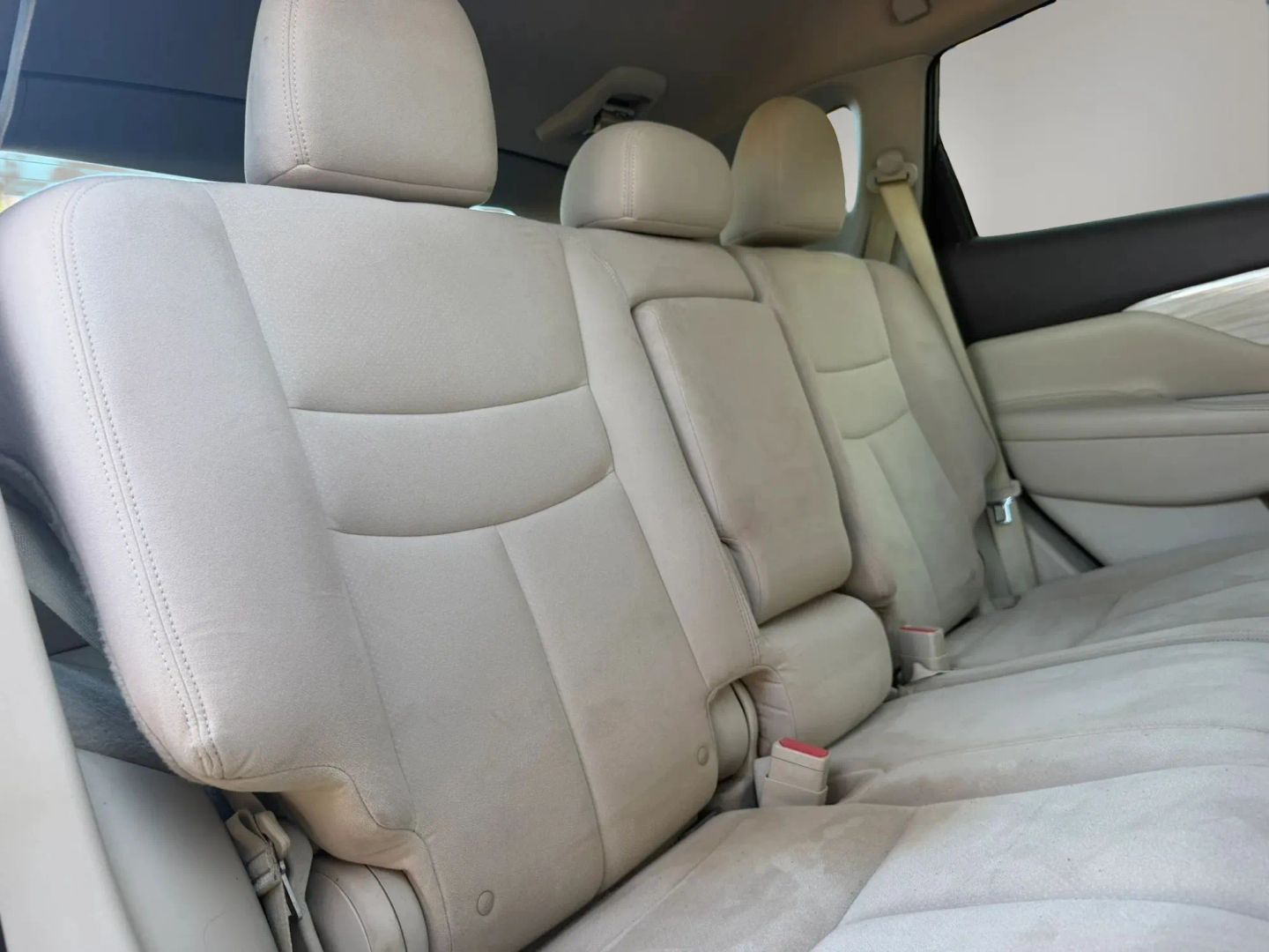 Photo 18 of this Nissan Murano