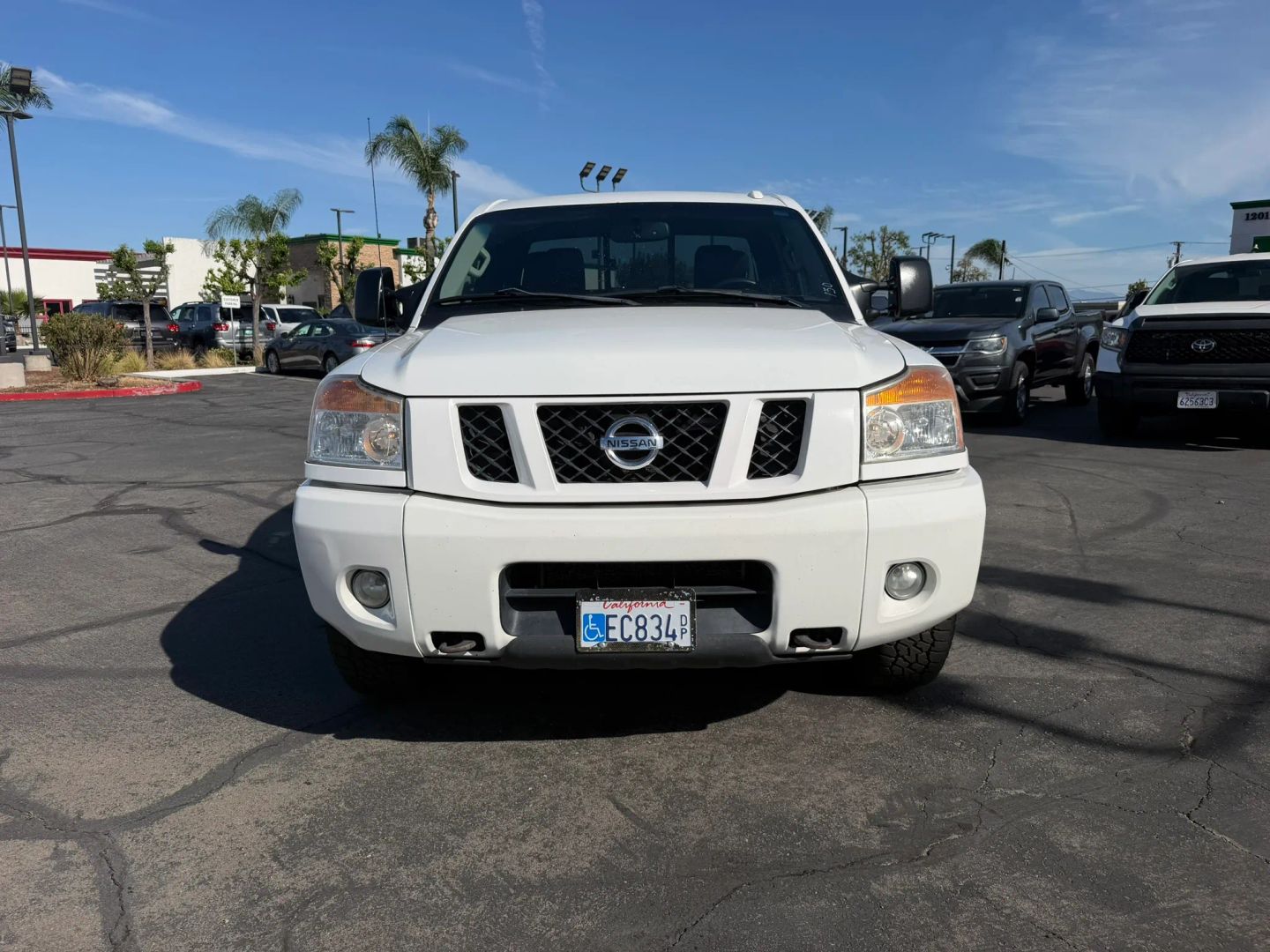 Photo 2 of this Nissan Titan