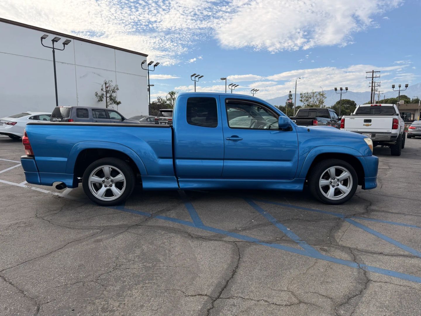 Photo 4 of this Toyota Tacoma
