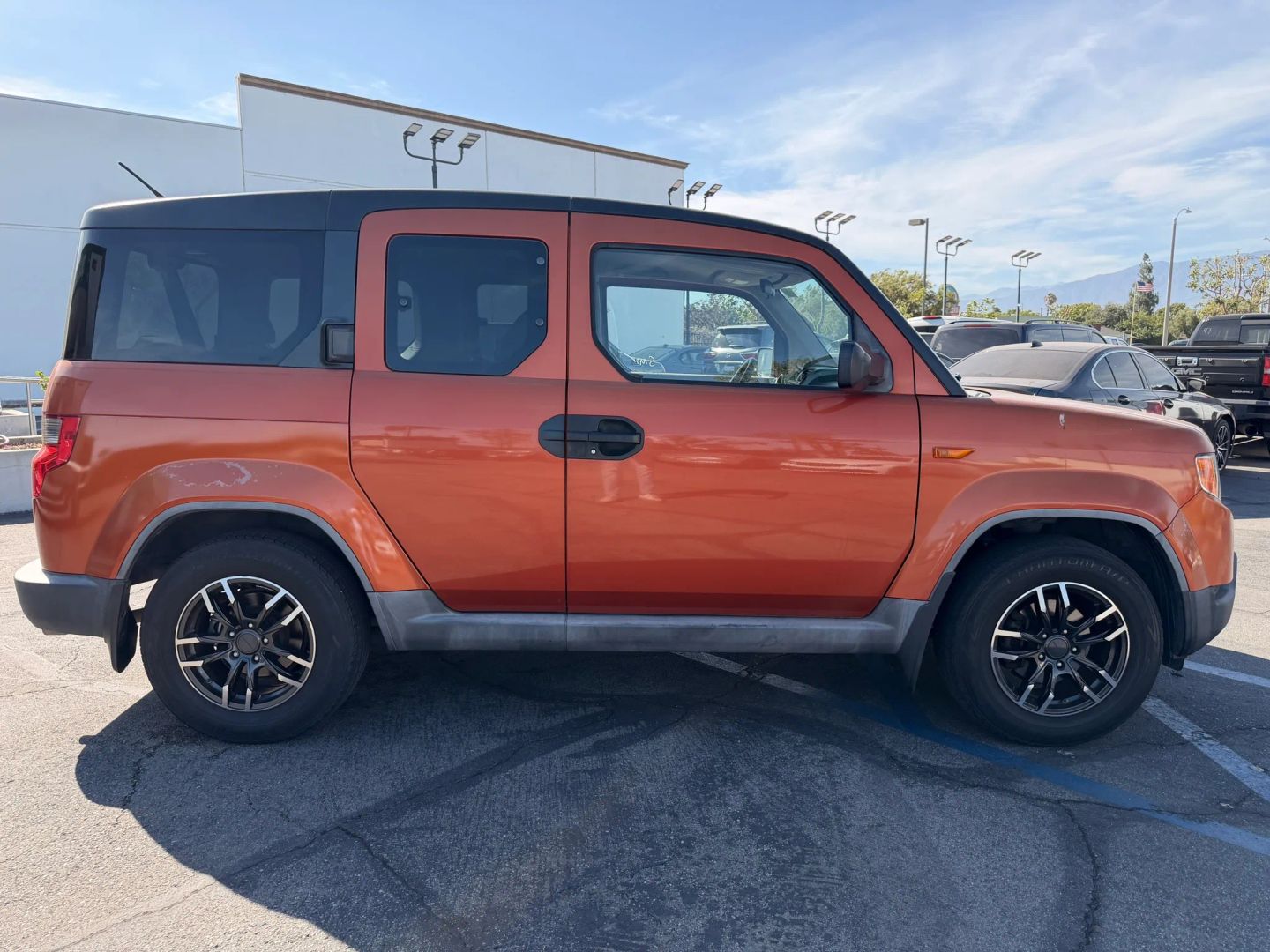 Photo 4 of this Honda Element