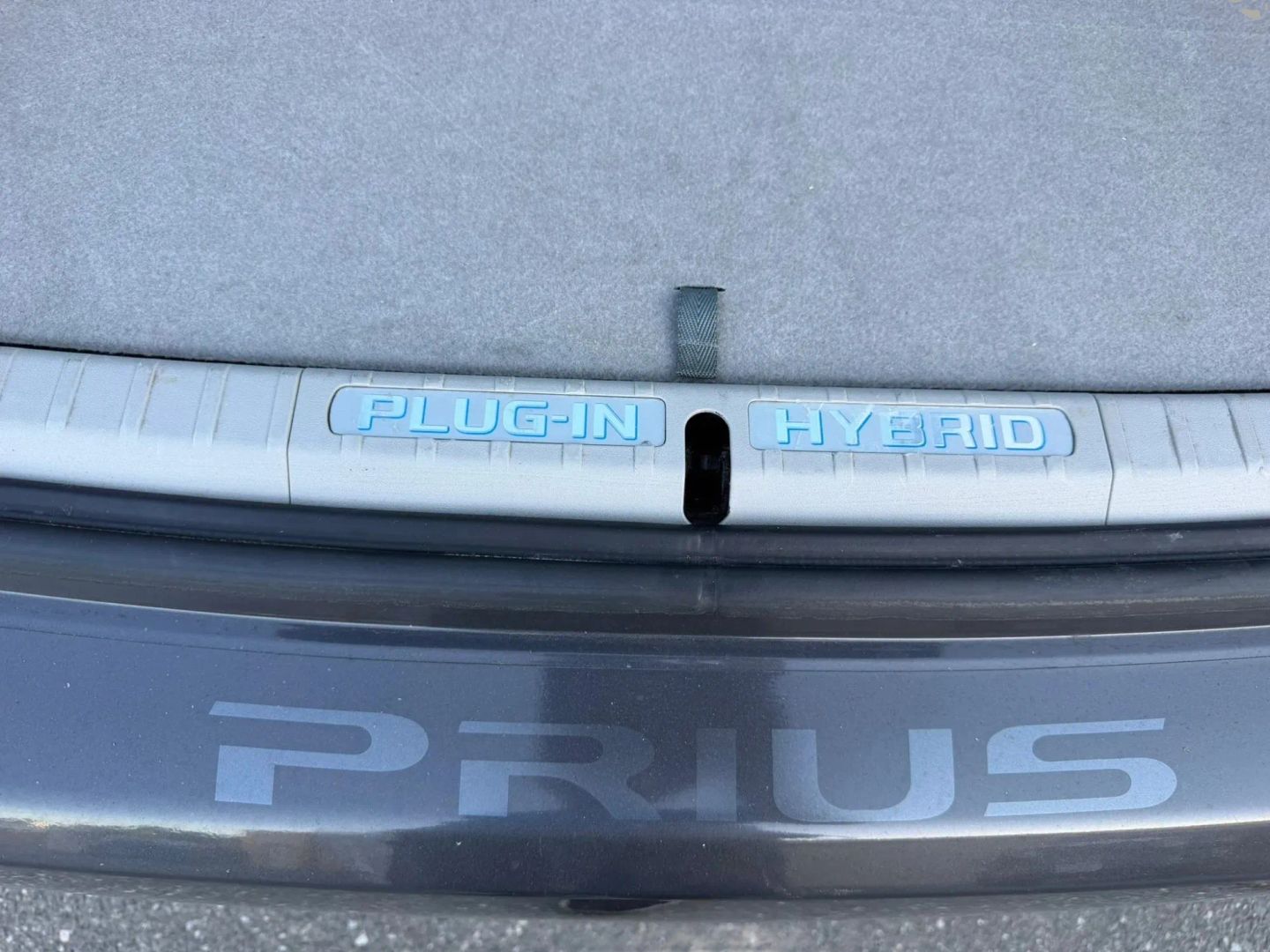 Photo 16 of this Toyota Prius Plug-In