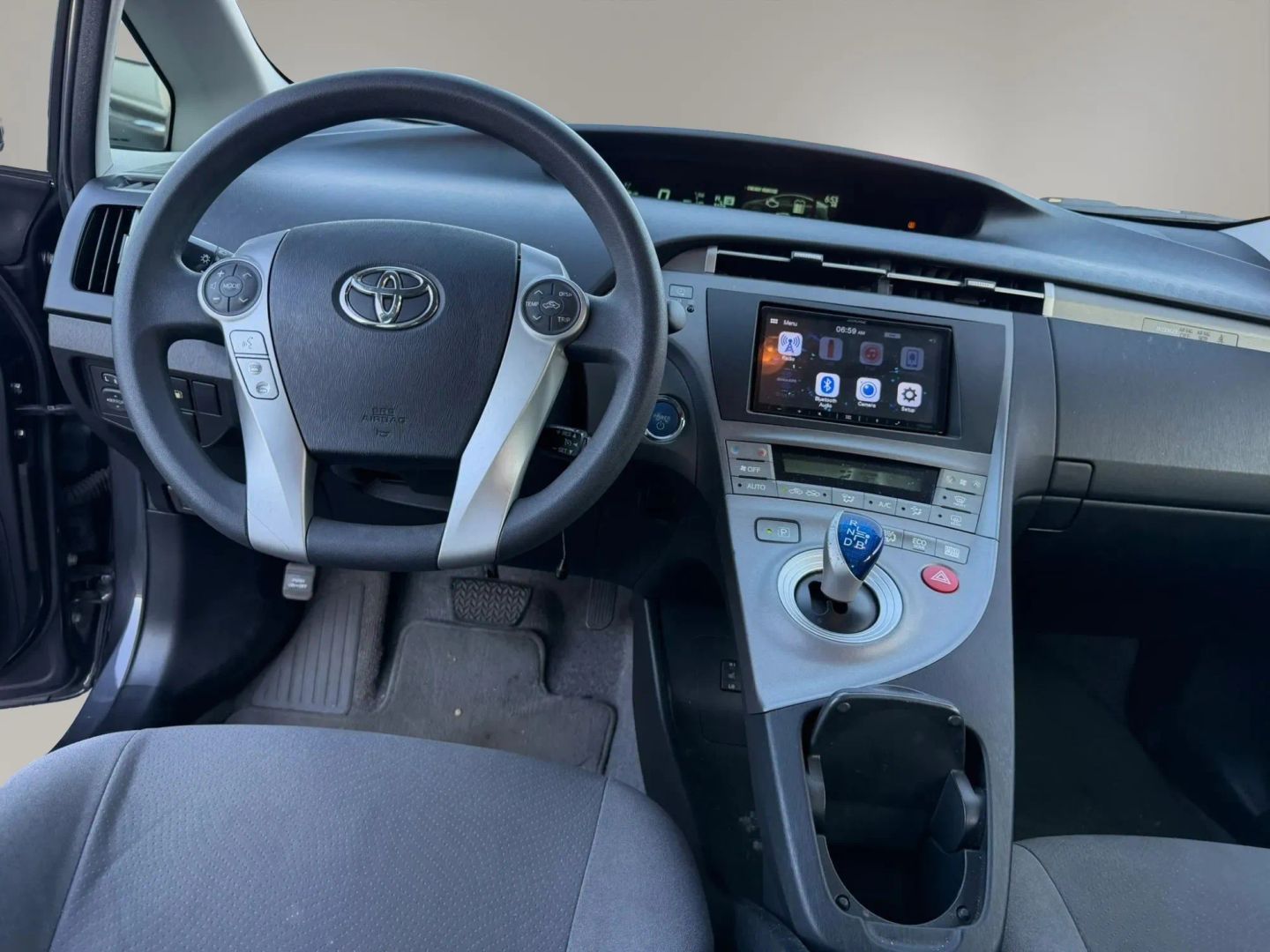 Photo 20 of this Toyota Prius Plug-In