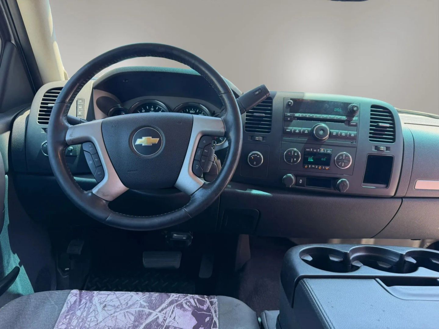Photo 18 of this Chevrolet Silverado 1500