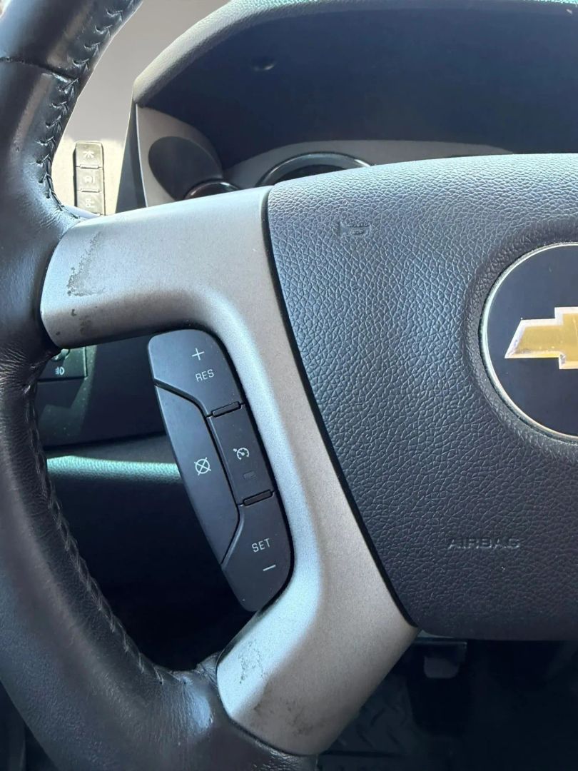 Photo 20 of this Chevrolet Silverado 1500