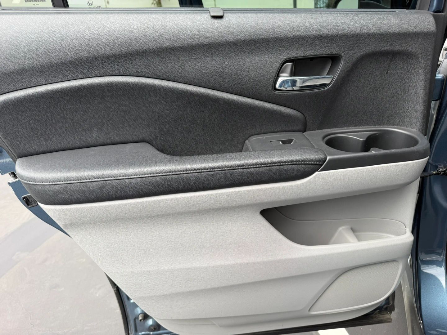 Photo 11 of this Honda Pilot