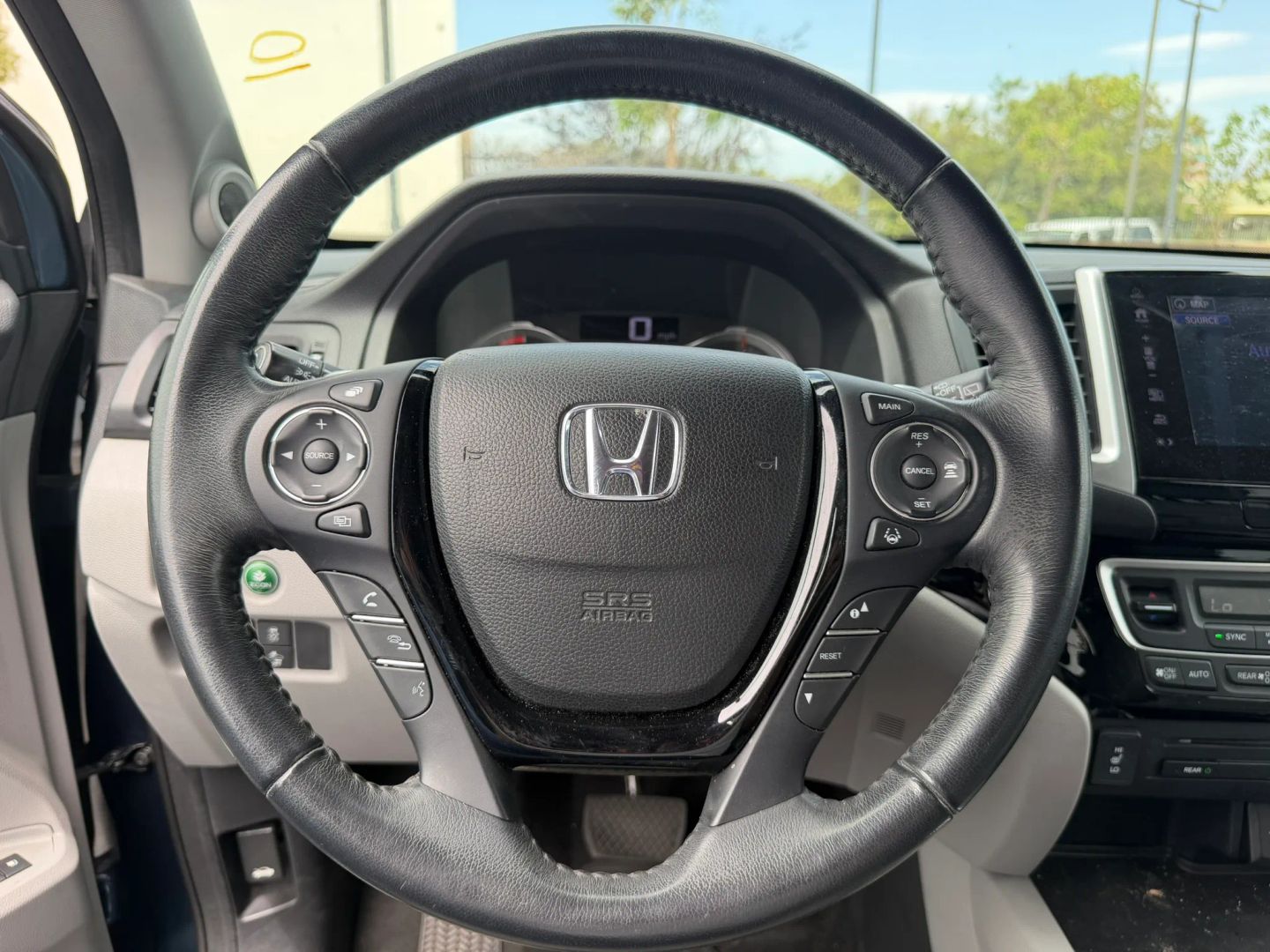 Photo 23 of this Honda Pilot