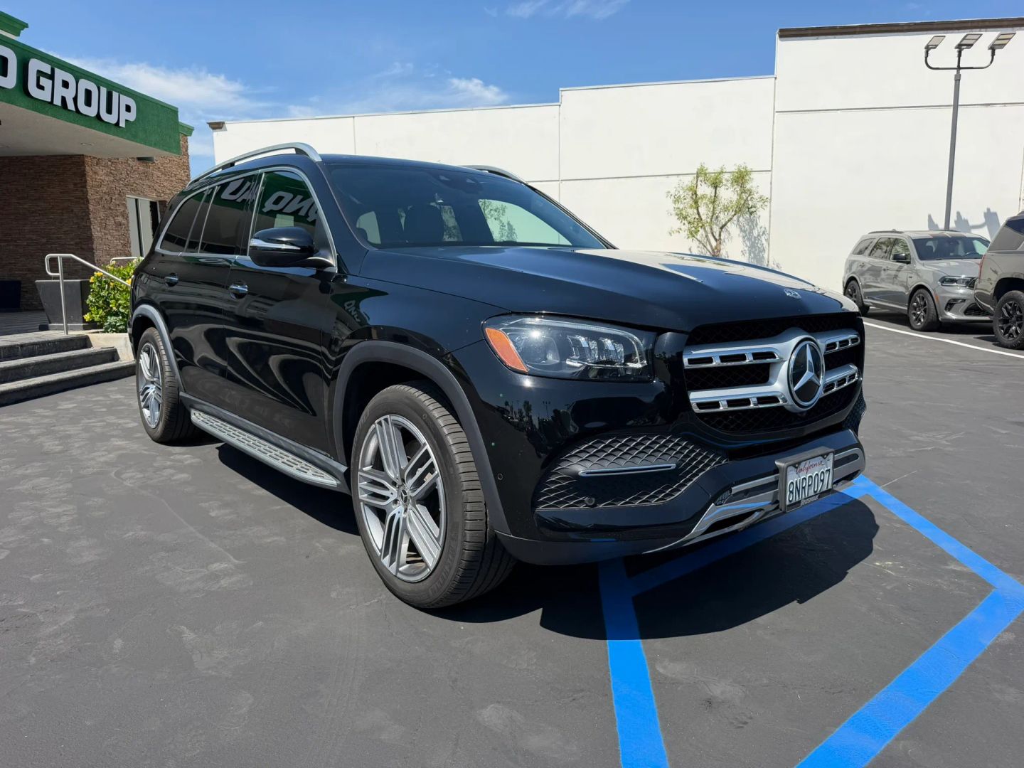 Photo 3 of this Mercedes-Benz GLS 450