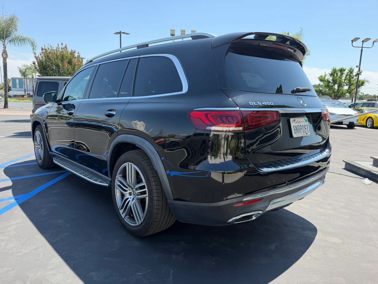 Photo 8 of this Mercedes-Benz GLS 450