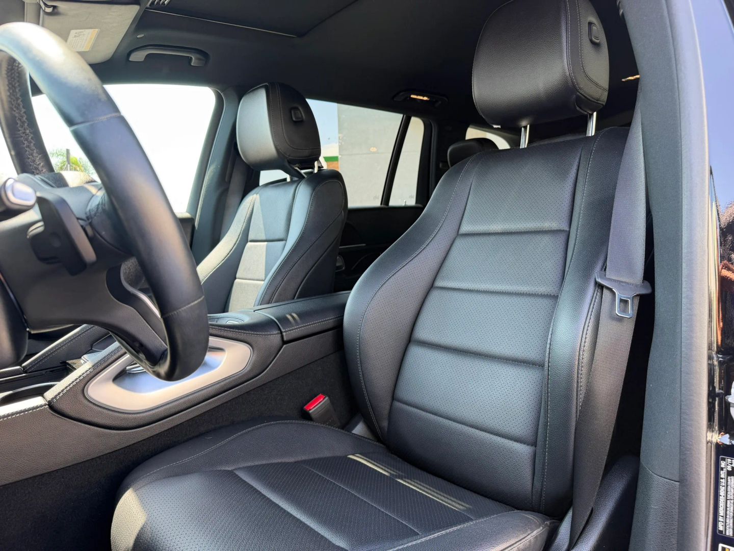 Photo 10 of this Mercedes-Benz GLS 450