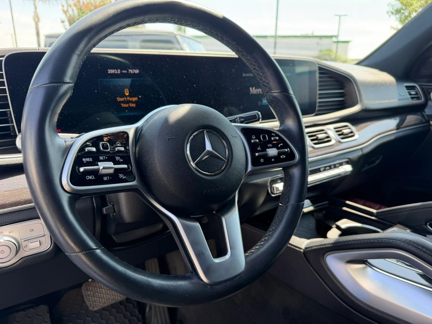 Photo 11 of this Mercedes-Benz GLS 450