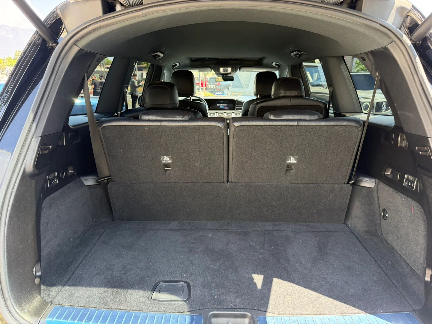 Photo 15 of this Mercedes-Benz GLS 450