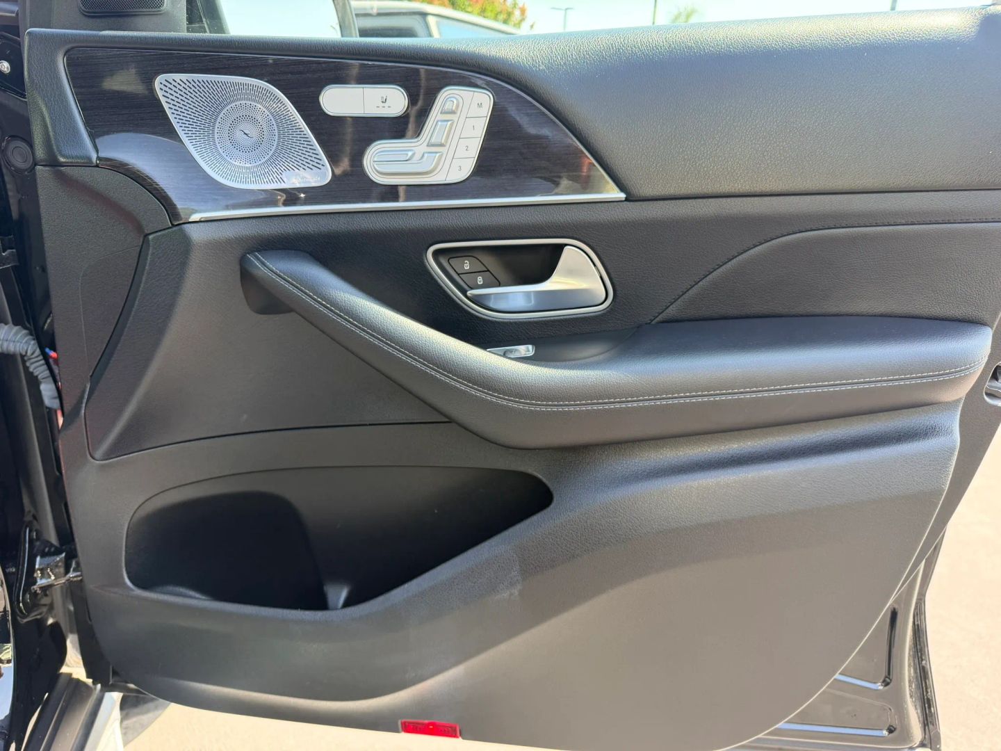 Photo 16 of this Mercedes-Benz GLS 450