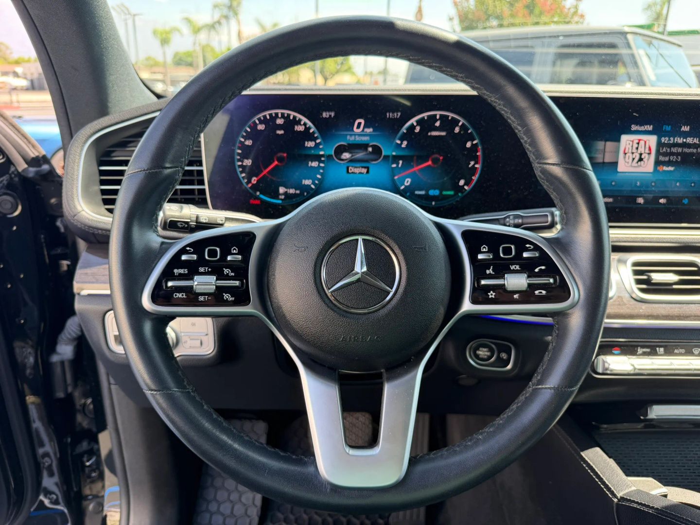 Photo 22 of this Mercedes-Benz GLS 450