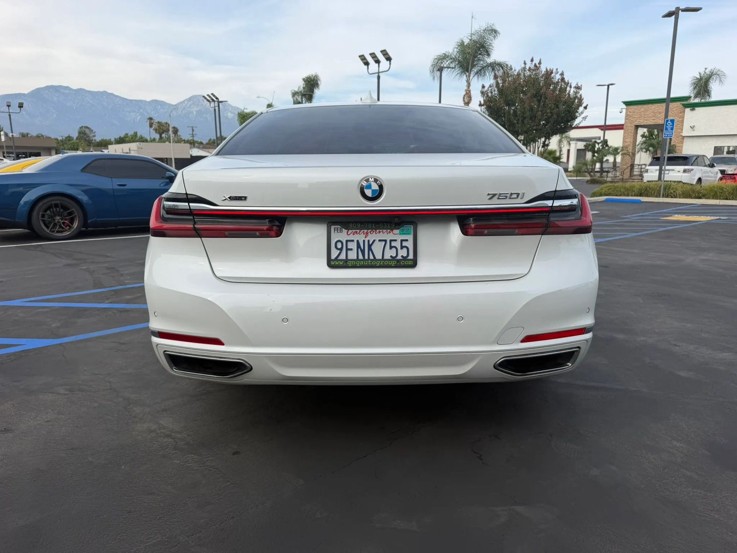 Photo 7 of this BMW 7 Series