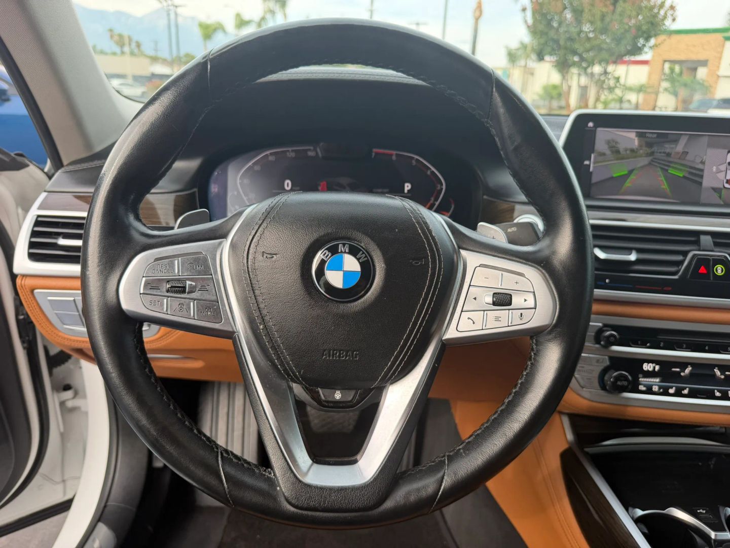 Photo 22 of this BMW 7 Series