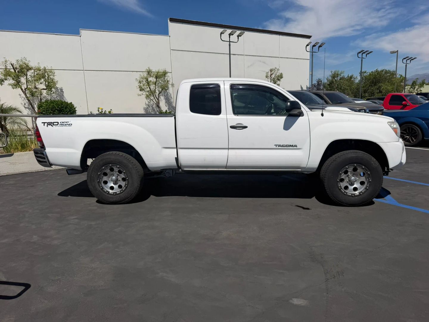 Photo 4 of this Toyota Tacoma