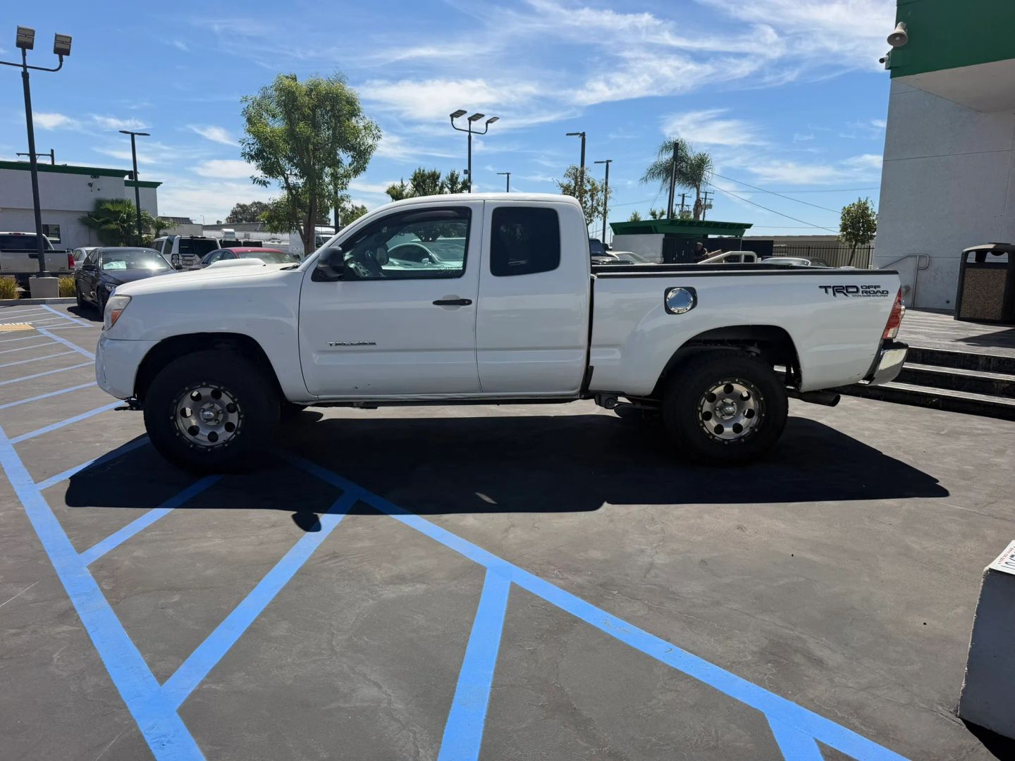Photo 5 of this Toyota Tacoma