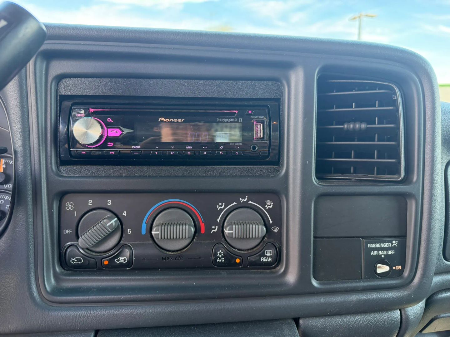 Photo 23 of this GMC Sierra 2500HD