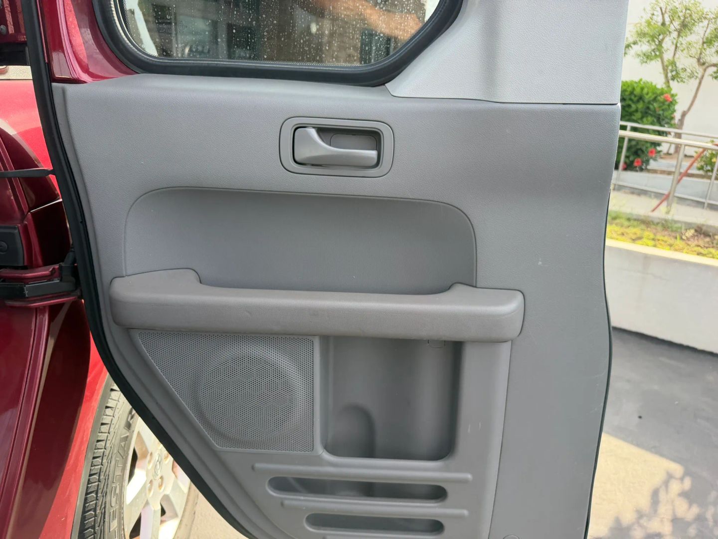 Photo 12 of this Honda Element