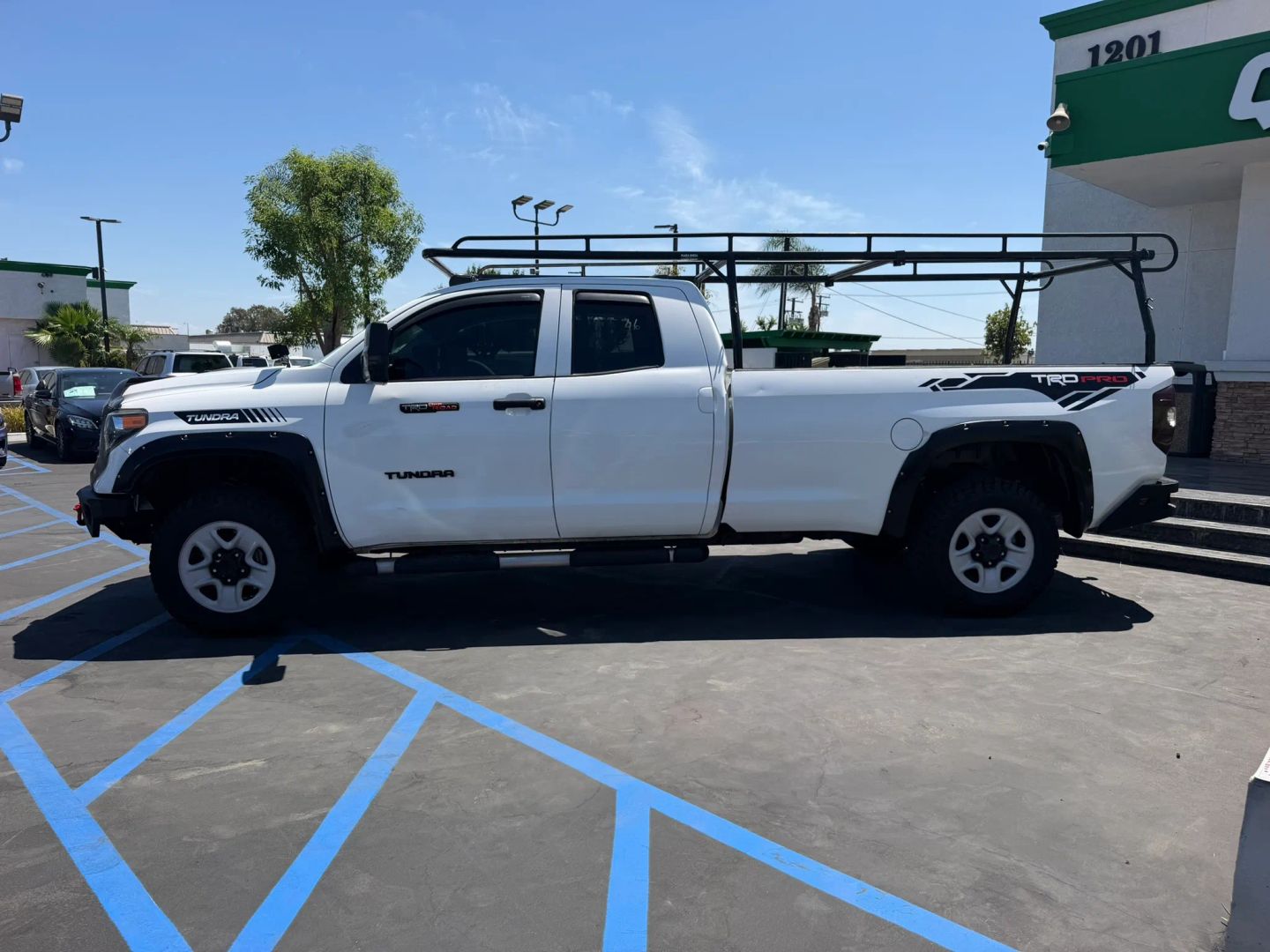 Photo 5 of this Toyota Tundra 2WD