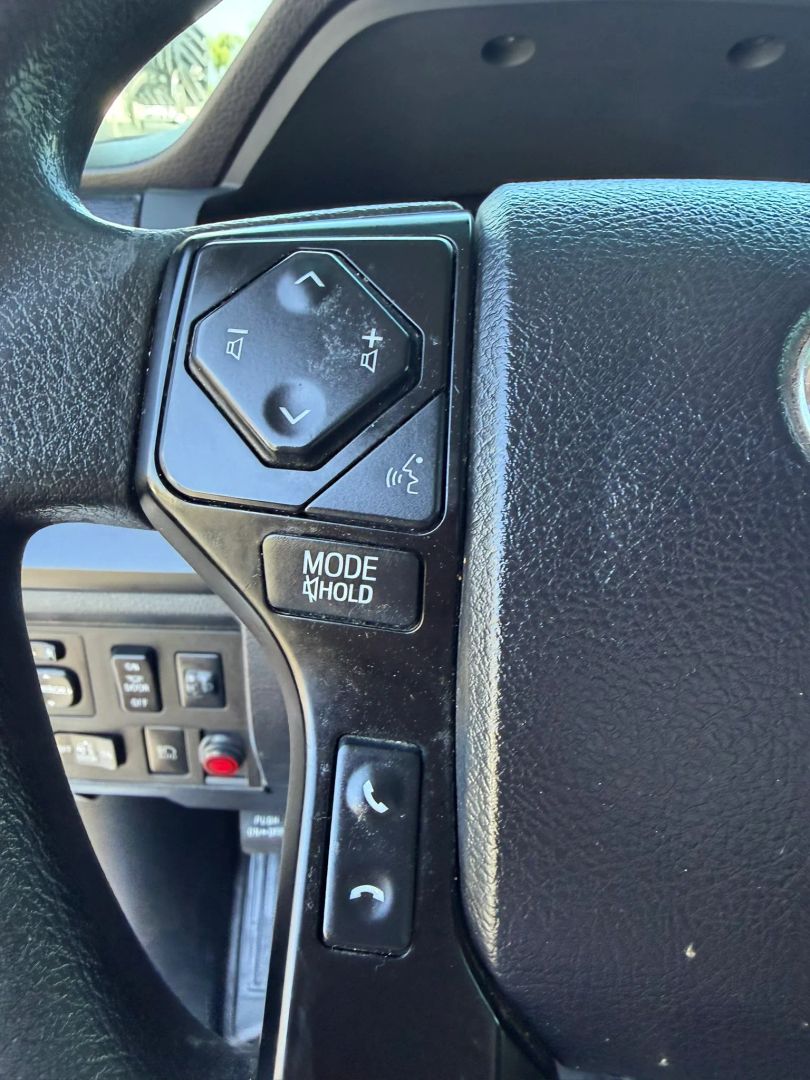 Photo 21 of this Toyota Tundra 2WD