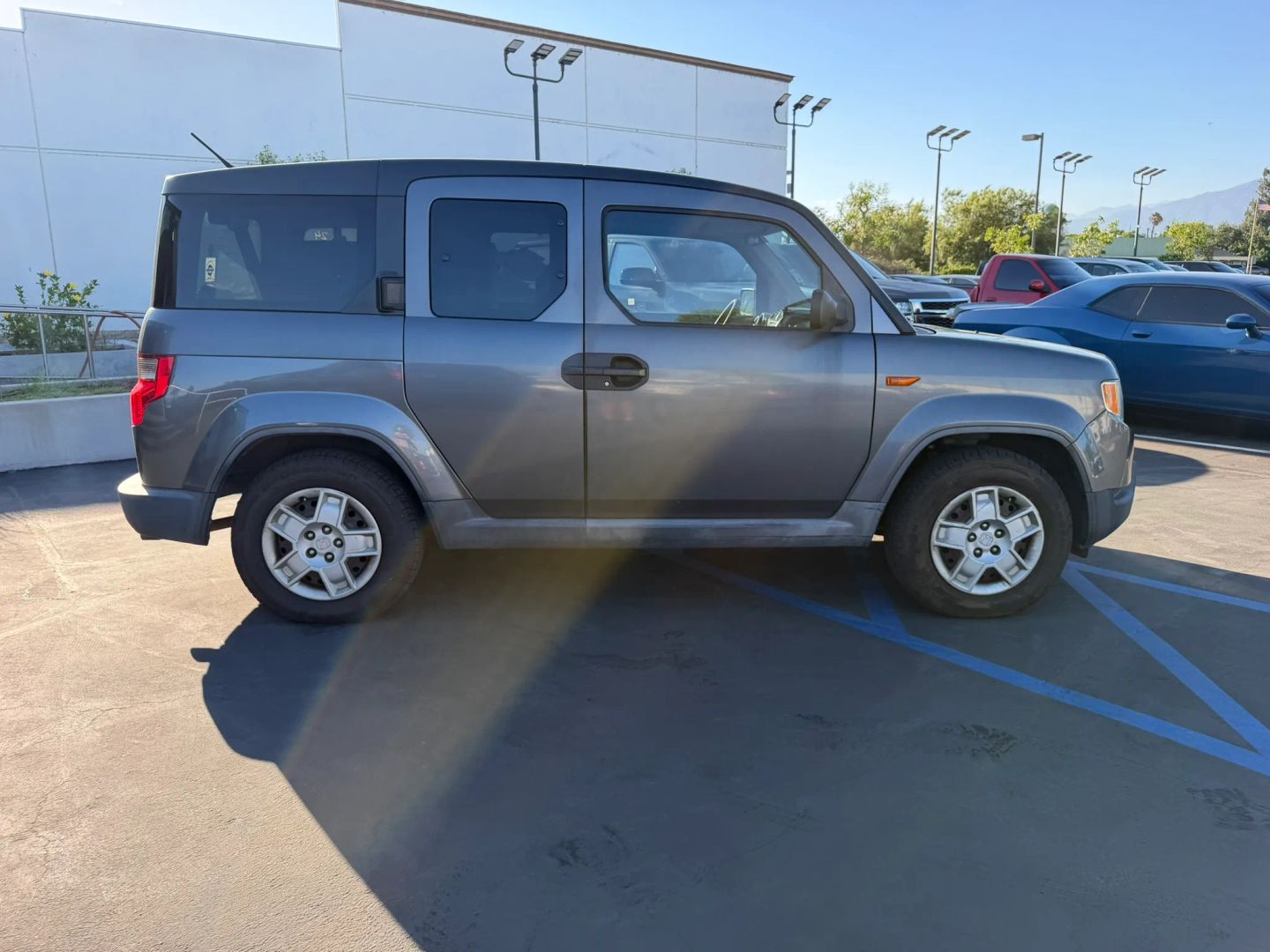 Photo 4 of this Honda Element