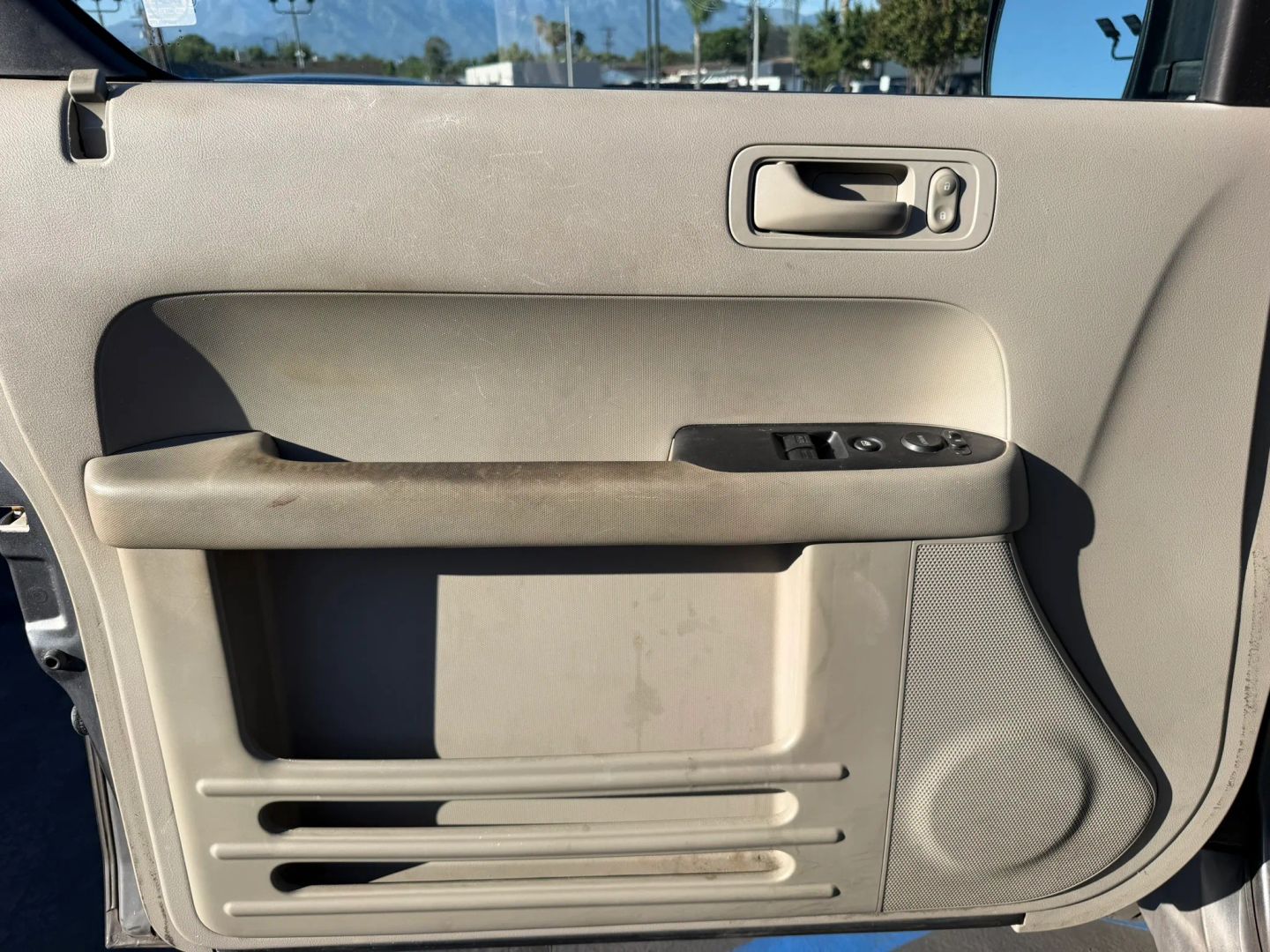 Photo 9 of this Honda Element