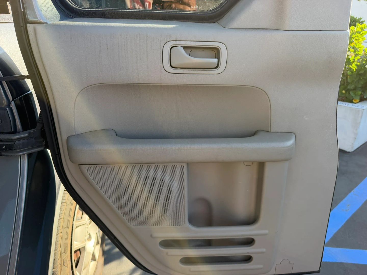 Photo 12 of this Honda Element