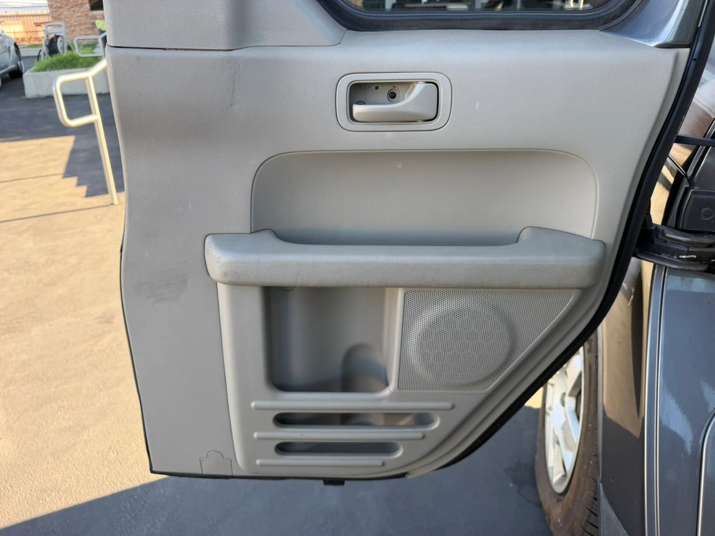 Photo 17 of this Honda Element