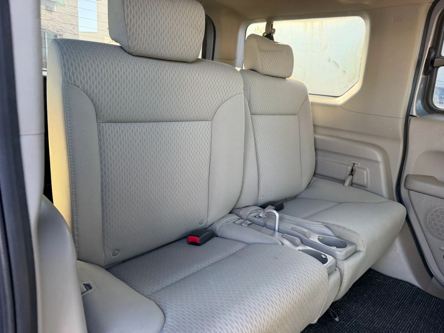 Photo 18 of this Honda Element