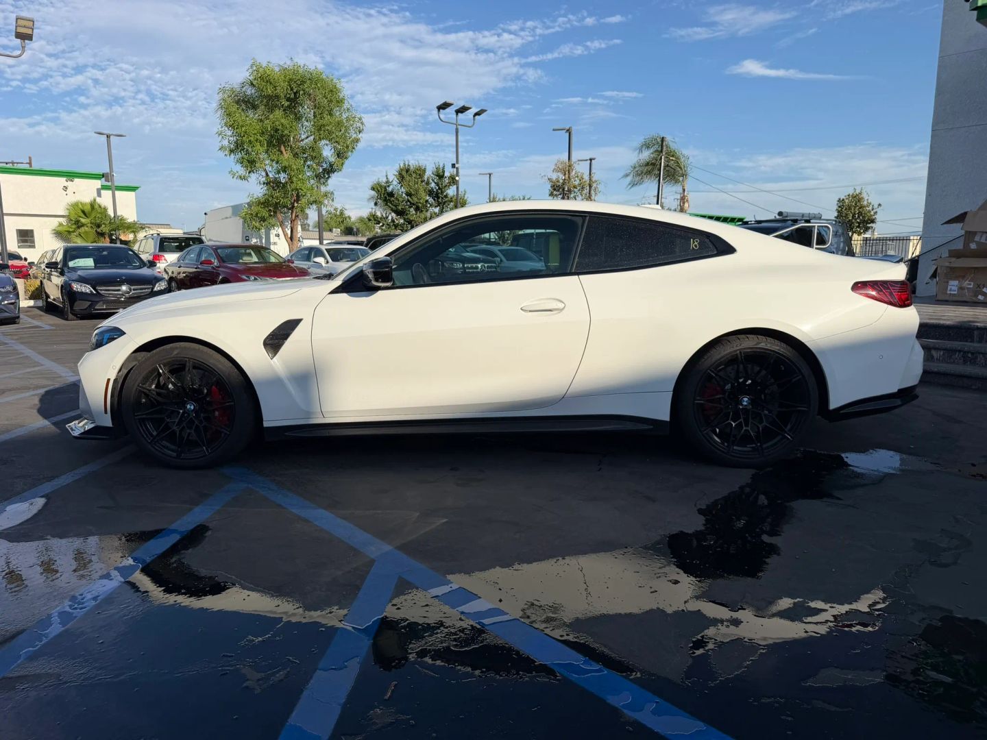 Photo 5 of this BMW M4