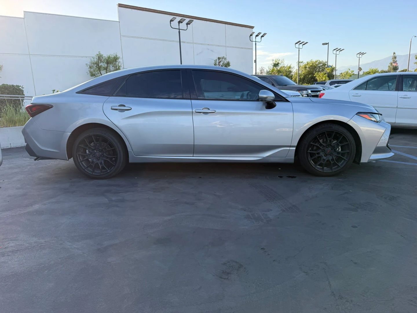Photo 4 of this Toyota Avalon