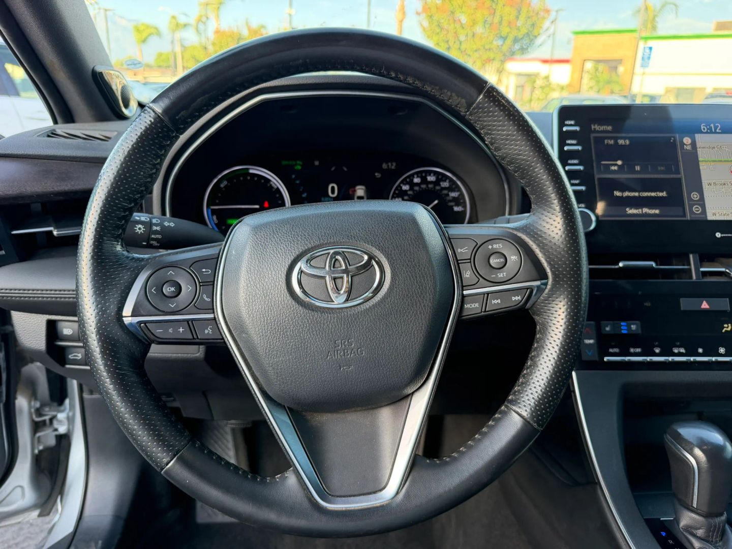 Photo 20 of this Toyota Avalon