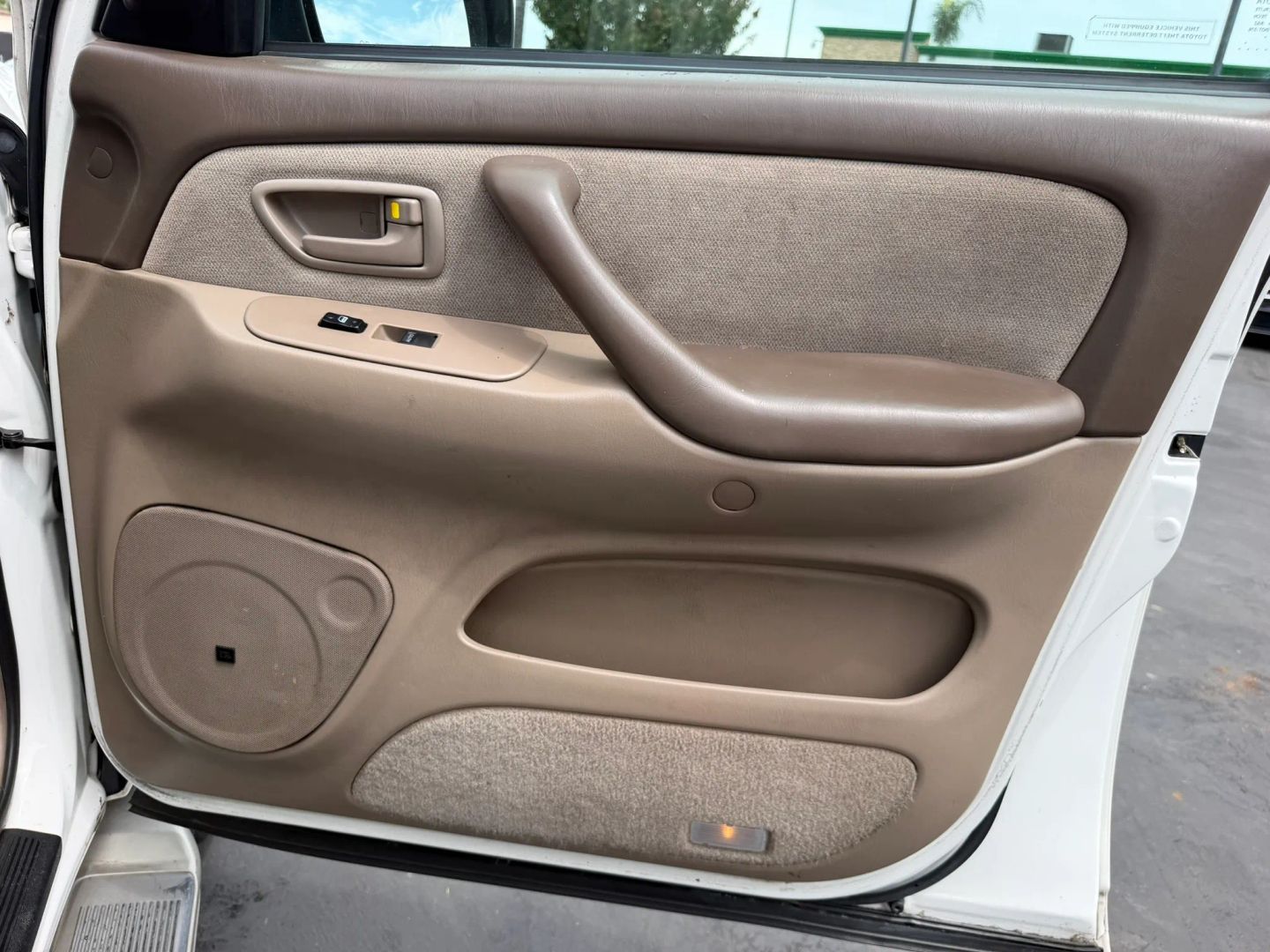 Photo 16 of this Toyota Sequoia