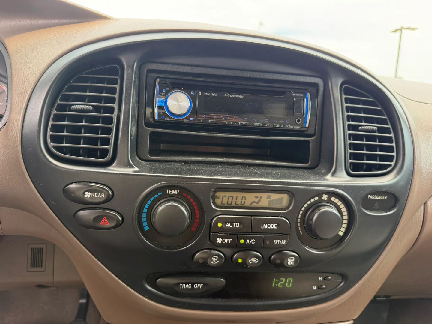 Photo 25 of this Toyota Sequoia