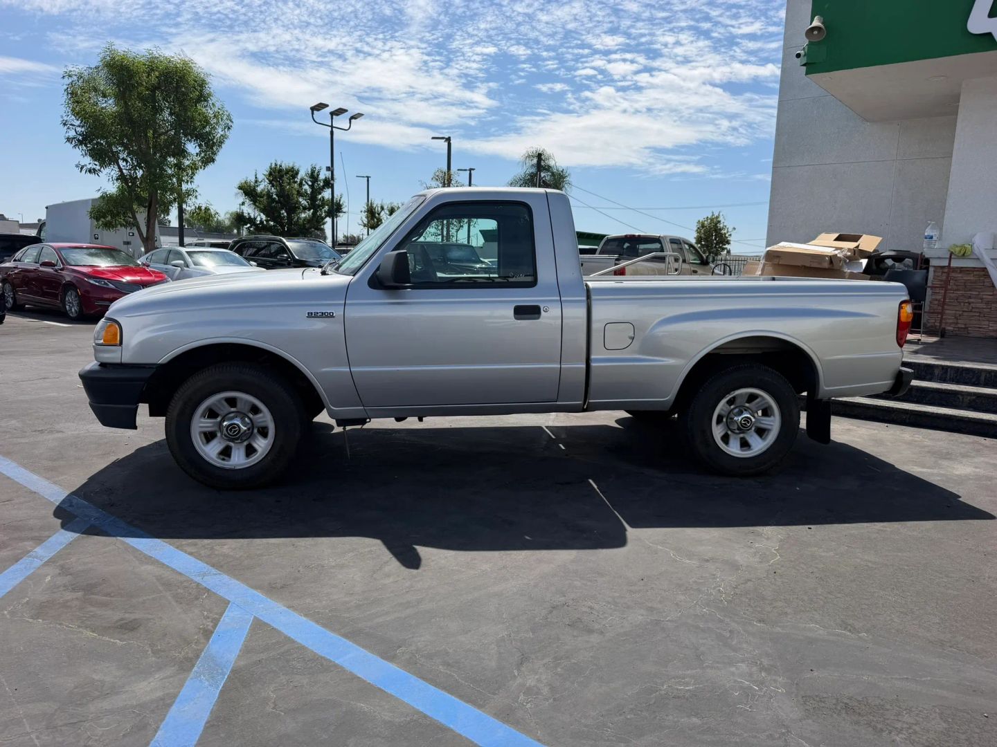 Photo 5 of this Mazda B-Series 2WD Truck