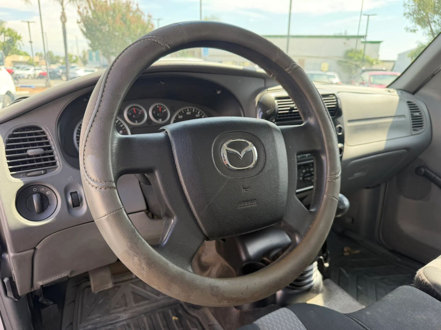 Photo 11 of this Mazda B-Series 2WD Truck
