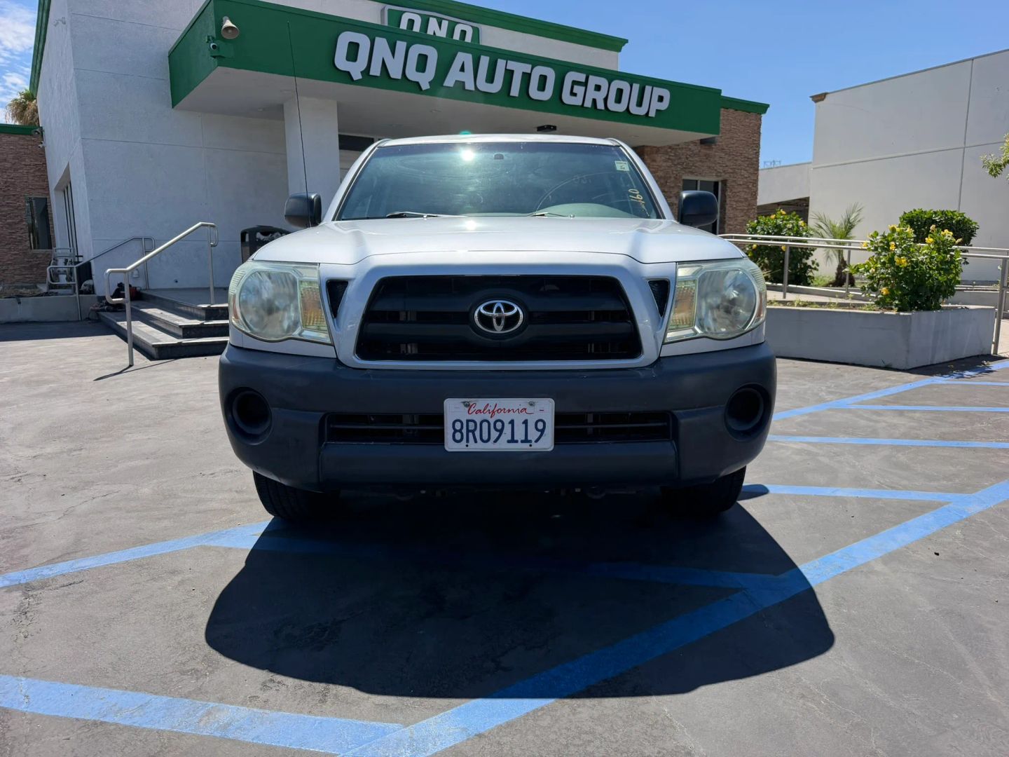 Photo 2 of this Toyota Tacoma